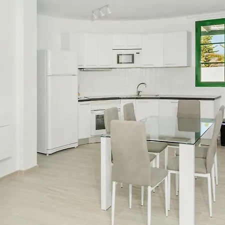 Holiday home Amanecer Ii Con Piscina Climatizada Y Wifi Gratis Yaiza (Lanzarote)